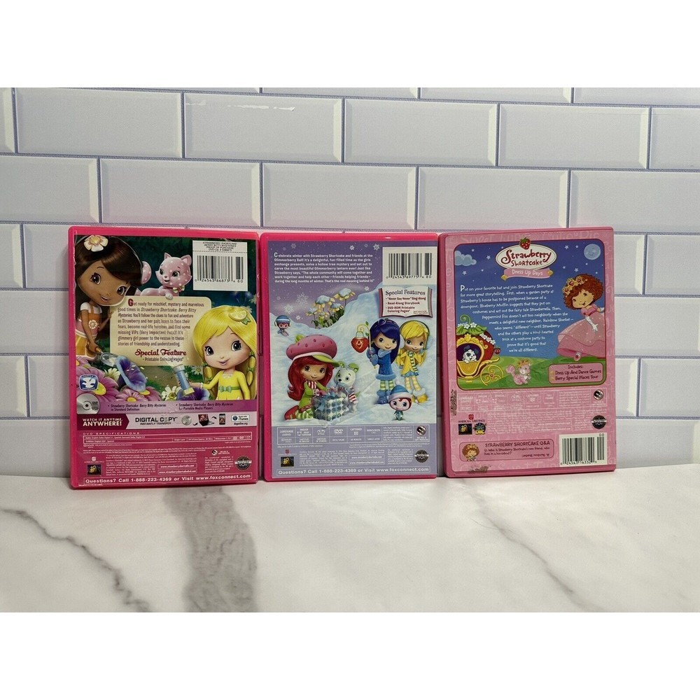 Strawberry Shortcake DVD lot of 3 Glimmerberry Ball, Dress up Days, Mysteries - Picture 2 of 2